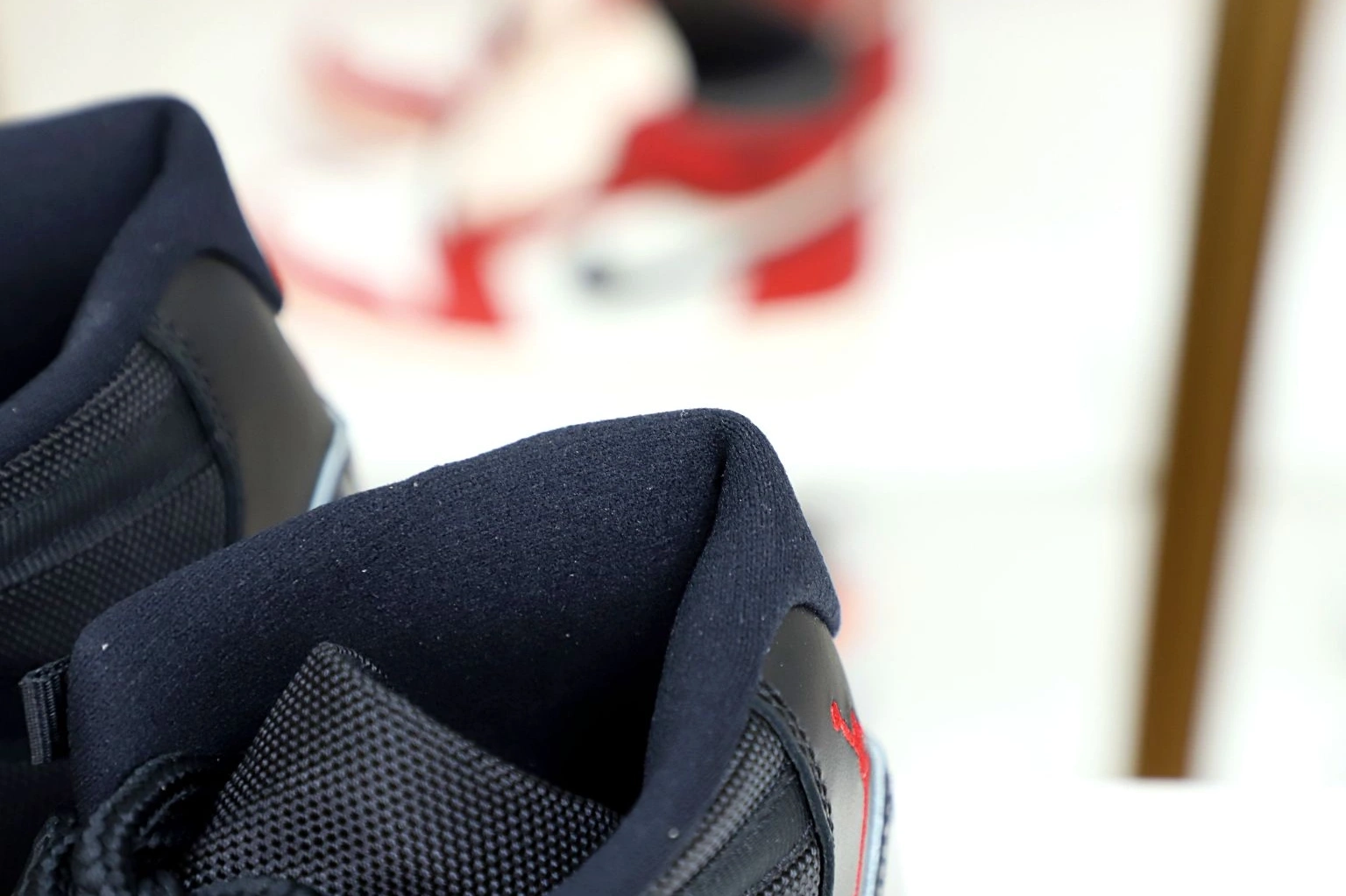 JORDAN 11 2019 RETRO AIR 'BRED' 0816